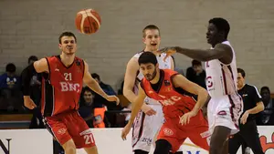 Batacazo en la Upna: el Basket Navarra pierde por 36 puntos de diferencia en su peor partido de la temporada