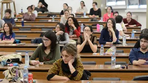 Se ofertan 148 plazas en Navarra para la formación de médicos, farmacéuticos, enfermeras y otras especialidades de Salud