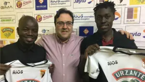 La mano de Jhon Clarkson: el Tudelano se refuerza con un extremo marfileño y un delantero ugandés