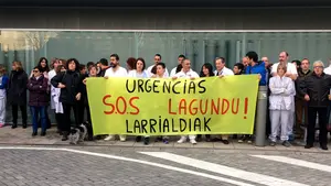 El caos de las Urgencias del CHN pone "en riesgo" la salud de los navarros: los profesionales alertan de una "situación insostenible"