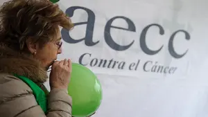 Navarra se tiñe de verde contra el cáncer y llama a la unidad para sumar fuerzas contra esta enfermedad