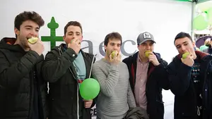 Mordiscos 'verdes' contra el cáncer en Navarra: los hábitos de vida saludables pueden reducir en un 40% el riesgo de tumores