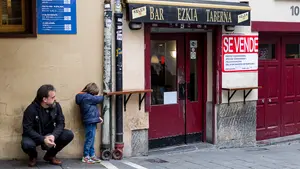 Los bares de Pamplona no tendrán que retirar cada mediodía sus terrazas: Bildu da marcha atrás ante las quejas de los hosteleros