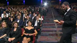 La 'cobra' de los Goya: un despechado Dani Rovira le canta su desamor a Pen&eacute;lope Cruz