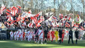 La afición del Rayo Vallecano reitera su "rechazo" a la incorporación del ucraniano Roman Zozulya