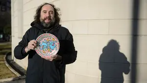 Un tuit de castigo para Mikel Urmeneta, que deberá hacer público que ha sido condenado por dañar el honor de Kukuxumusu