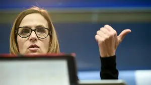 Chivite (PSN), sobre "el error" de las ikurriñas en los balcones de Navarra: "Es mala idea no apostar por lo que nos une"