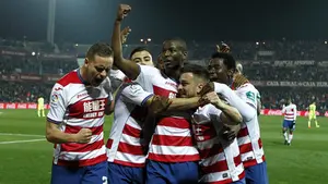 Osasuna ya es colista descolgado, después de la goleada del Granada ante el Betis en Los Cármenes