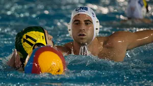 El mejor waterpolo navarro en la piscina de la Ciudad Deportiva Amaya