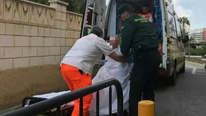 Un hombre de 86 años asesina a su mujer en una residencia de Alicante y trata de suicidarse