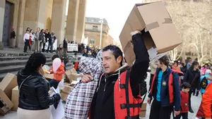 Cientos de personas se concentran en Pamplona para pedir una "acogida real" de refugiados