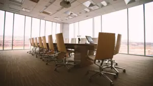 Las deseos laborales de los jóvenes navarros: Seis de cada diez montarían su propia empresa o trabajarían como funcionarios