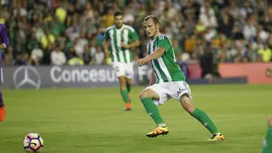 Zozulya rescinde el contrato con el Rayo Vallecano y se entrenará con el Betis hasta encontrar equipo