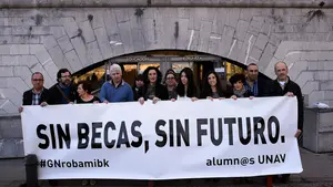 "Desolados": así se muestran los afectados por los cambios de Solana en las becas para alumnos de la UNAV