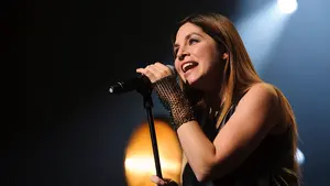 VÍDEO | Leire Martínez se sube por primera vez a un escenario en Pamplona tras su ruptura con la Oreja de Van Gogh