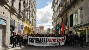 Estudiantes abertzales revolucionan Pamplona contra la LOMCE: "Tendremos una educación propia desde la desobediencia"
