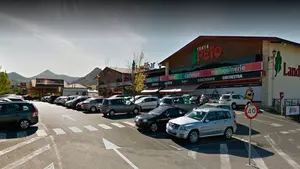 Una pareja casada con lo ajeno: detenidos en la frontera de Francia tras robar licores y ropa interior de una venta de Urdax