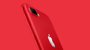 Llega el iPhone más navarro: la última e inesperada edición especial de Apple se pasa al rojo por un fin solidario