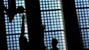 Critican que un consistorio navarro no deja apuntarse a futbito o baloncesto a niños que no hablen euskera