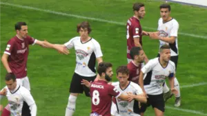 El Tudelano pierde en Pontevedra después de encajar dos goles en los cinco últimos minutos del partido