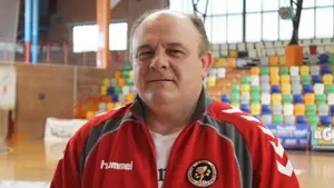 El t&eacute;cnico pamplon&eacute;s "Zupo" Equ&iacute;soain regresa a la liga asobal para dirigir al colista balonmano Benidorm