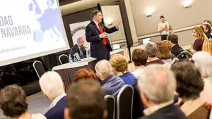 Pedro J. Ramírez, en Pamplona: "Navarra está siendo el tubo de ensayo del nacionalismo y del populismo"