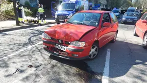 Pamplona, 14 accidentes en menos de 24 horas: tres heridos en una colisión múltiple en la Avenida Navarra