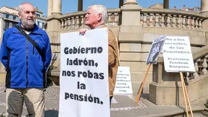 El Parlamento de Navarra reclama que se actualicen las pensiones conforme al IPC