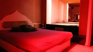 Una asociación navarra pide a Barkos que atienda en Sanidad a las mujeres ilegales en situación de prostitución