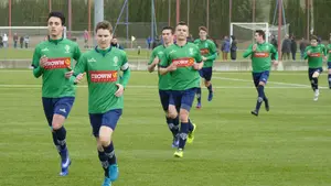 El Iruña se impone al colista Valtierrano y es el nuevo líder de tercera, a la espera de la Peña Sport