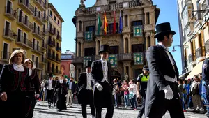 Asirón y sus portavoces plantan a la tradicional Función del Voto de las Cinco Llagas en Pamplona