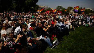 Cientos de personas recuerdan en la Vuelta del Castillo a los más de 3.400 fusilados en la Guerra Civil en Navarra