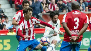 Un golazo de Isco en el minuto 90 salva los muebles del Real Madrid y hunde al Sporting en El Molin&oacute;n