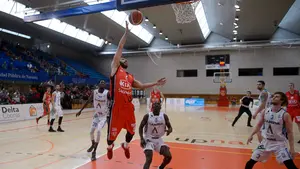 Baloncesto en Pamplona el Domingo de Resurrección