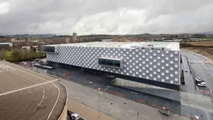 Muere una mujer de 67 años atropellada en un paso de peatones frente al pabellón Navarra Arena