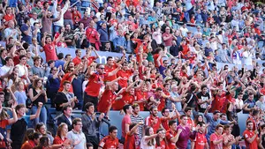 La afición se mantiene fuerte: Osasuna suma más de 13.000 socios y buscará nuevos rojillos desde el 7 de agosto