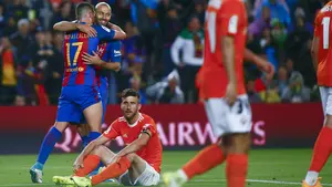 Chaparrón en el Camp Nou: las imágenes del varapalo de Osasuna en el trascendental partido que le enfrentaba al Barça