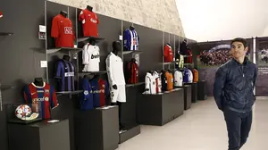 El Museo itinerante del Deporte abre sus puertas en Baluarte con el árbitro navarro Undiano Mallenco como padrino