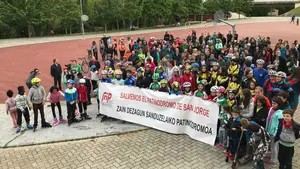 Concentración del patinaje navarro para evitar la desaparición del histórico patinódromo de San Jorge