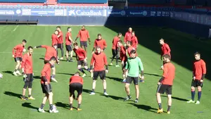 El delantero Kenan Kodro es baja de última hora por lesión para el partido ante el Valencia en Mestalla