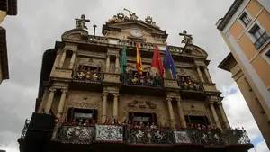 Las mejores imágenes del concierto de ópera desde los balcones del Ayuntamiento de Pamplona