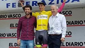 Sergio Samitier se impone en la Vuelta al Bidasoa, que se decidió gracias a la foto finish y puestómetro