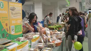 Miles de visitantes han pasado por la segunda Feria Ecológica de Navarra durante el fin de semana