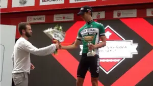 Óscar Pelegri (Caja Rural) se impone al esprint en la primera etapa de la Vuelta a Navarra con final en Estella