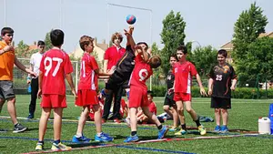 &Eacute;xito total del D&iacute;a del balonmano en la calle en Peralta con gran respuesta por parte de los clubes navarros