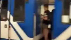 El peligroso juego juvenil de viajar entre los vagones de Metro que le costó las piernas a un niño