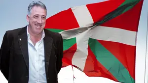 Asirón ya piensa en plantar la ikurriña en el balcón del Ayuntamiento para el próximo chupinazo