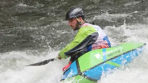 Ander De Miguel, del club Piragüismo Pamplona, clasificado para el Campeonato del Mundo de Freestyle