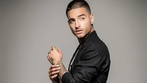Maluma vuelve a desatar la polémica por la portada de su nuevo single, tildada de "machista"