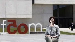 La decana de la Facultad de Comunicación de la Universidad de Navarra no ve crisis del periodismo, sino del modelo tradicional